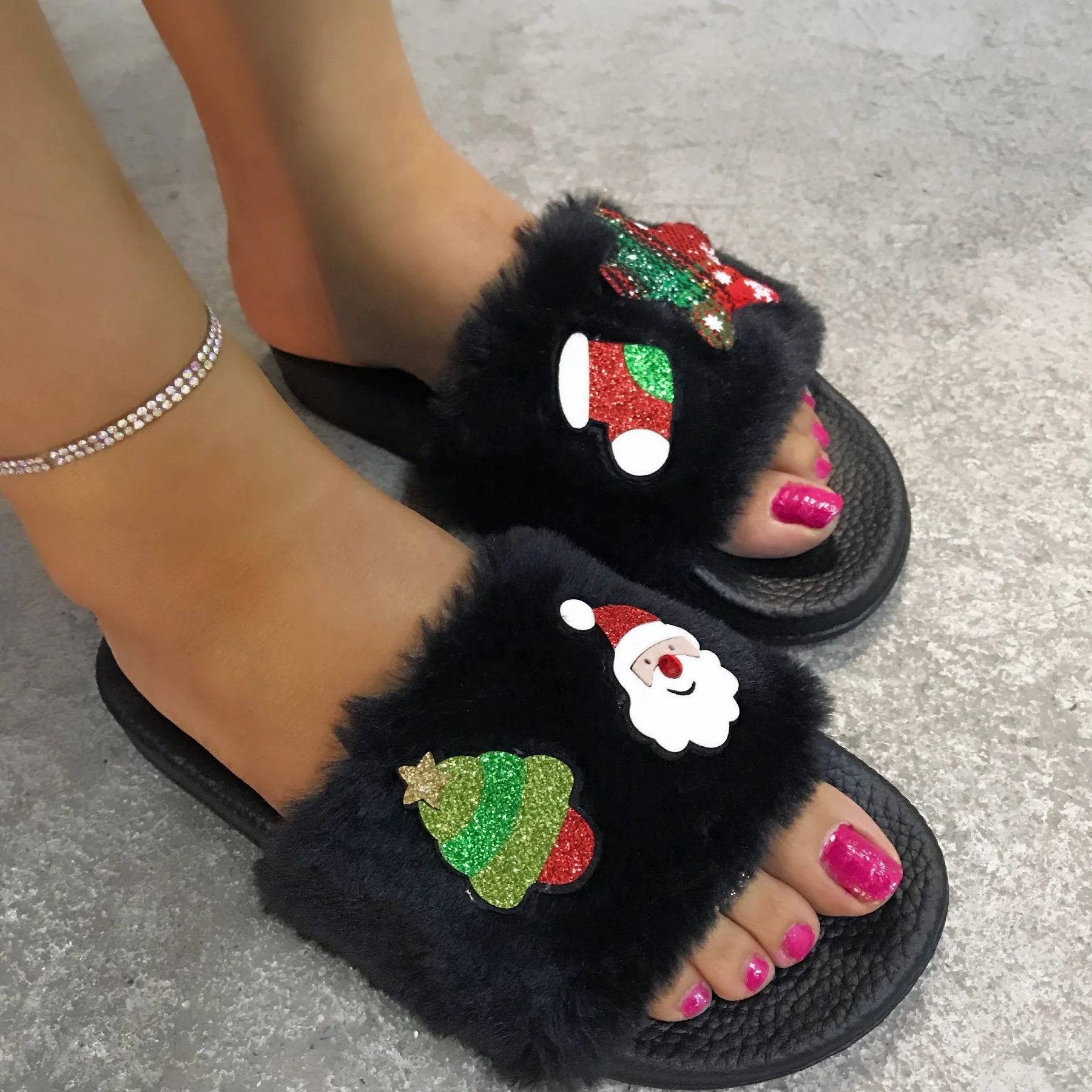 Winter Christmas Women Fashion Plush Warm Flip Flops Slippers Fluffy Sandals Women Fuzzy Faux Fur Slides Footwear Shoes
Winter Christmas Women Fashion Plush Warm Flip Flops Slippers Fluffy Sandals Women Fuzzy Faux Fur Slides Footwear Shoes