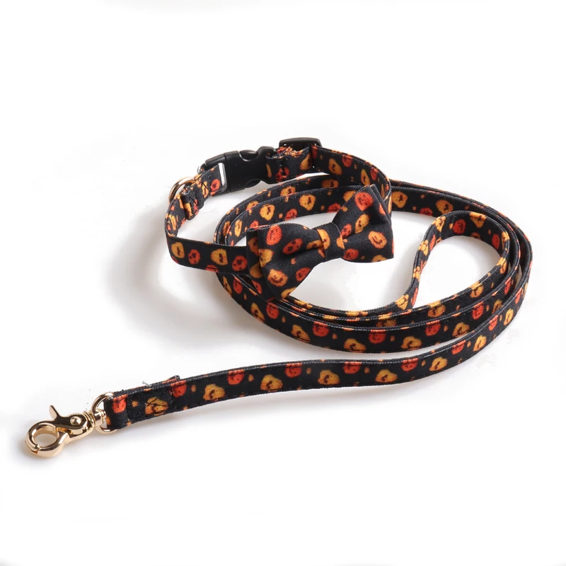 Amigo hot sale halloween pumpkin design wholesale pet dog leash collar set, Show as picture or custom
Amigo hot sale halloween pumpkin design wholesale pet dog leash collar set, Show as picture or custom
