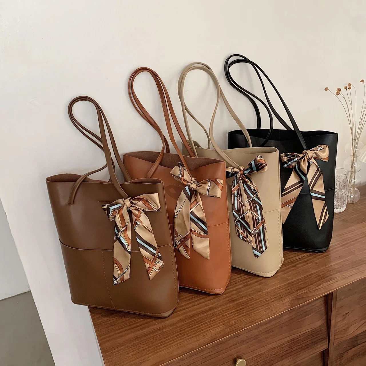 Famous Luxury Brand Square Brand New arrived hand bags Brand 2 sets Purses and Handbags For Female, Customizable
Famous Luxury Brand Square Brand New arrived hand bags Brand 2 sets Purses and Handbags For Female, Customizable