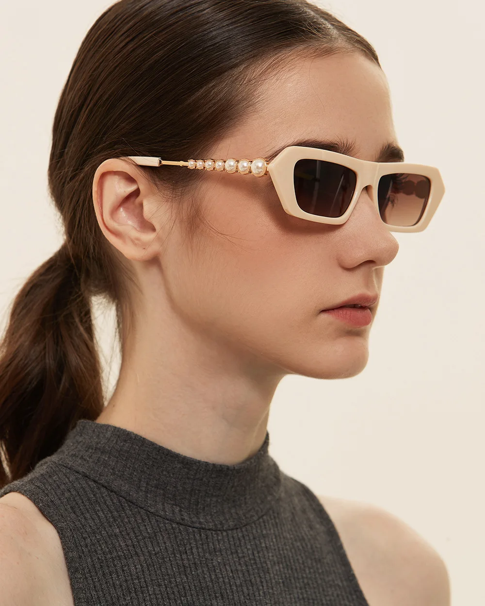 JOSEEN Pearl Square Luxury Metal Frame Sunglasses Men Women Fashion Shades UV400 Vintage Glasses
JOSEEN Pearl Square Luxury Metal Frame Sunglasses Men Women Fashion Shades UV400 Vintage Glasses