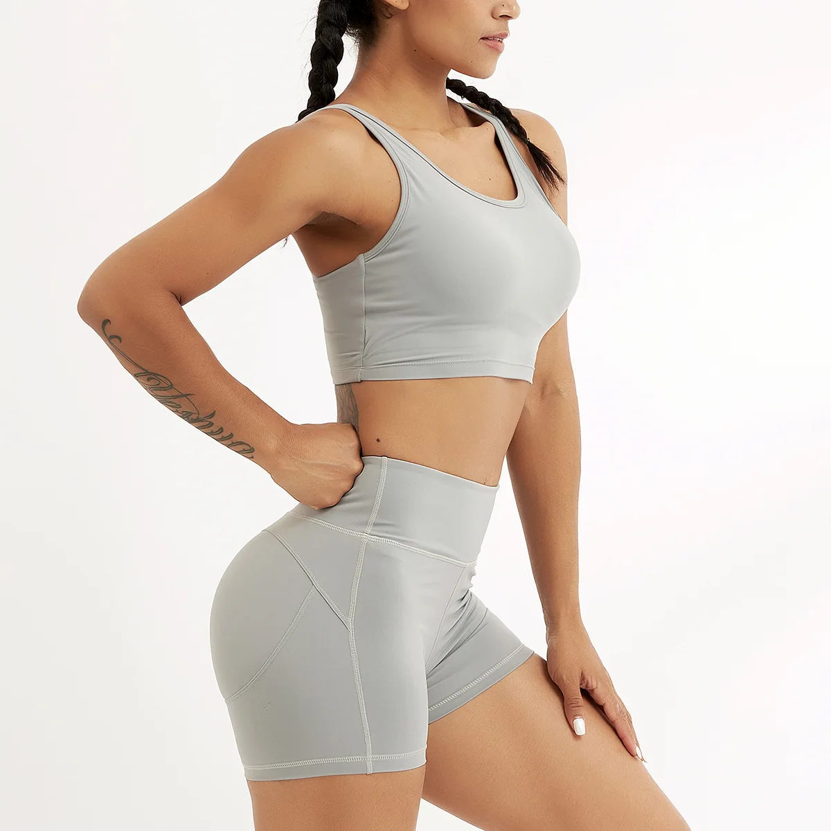 women hot sale workout cross sling beauty back sports bra peach hip tight yoga shorts sports fitness sets
women hot sale workout cross sling beauty back sports bra peach hip tight yoga shorts sports fitness sets