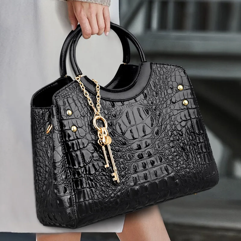 New Luxury Leather Crocodile Pattern Handbags Fashion bags big Tote Bag Band Shoulder Bags Designer Handbag For Ladies, Black,brown
New Luxury Leather Crocodile Pattern Handbags Fashion bags big Tote Bag Band Shoulder Bags Designer Handbag For Ladies, Black,brown