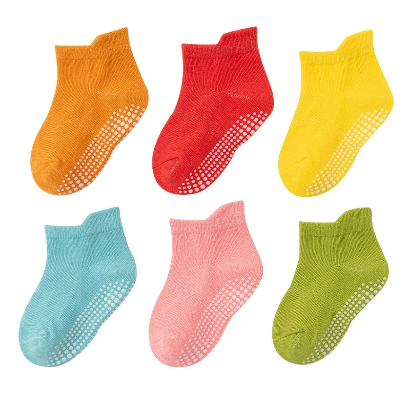 2023 Jingwen OEM Children's socks with dot glue spring and summer kid's baby socks boys and girls pure cotton boat socks
2023 Jingwen OEM Children's socks with dot glue spring and summer kid's baby socks boys and girls pure cotton boat socks