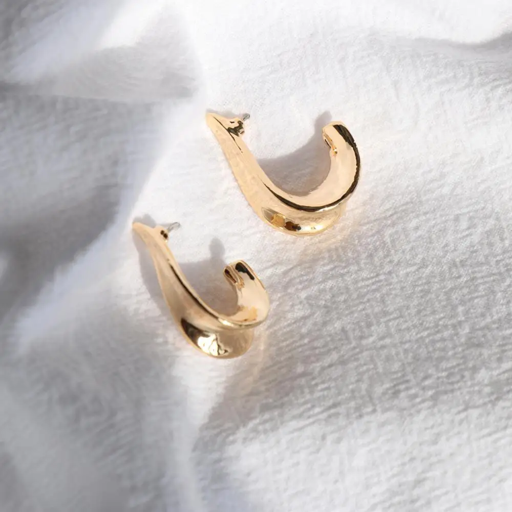Classic Hoop Earring for Women Girls Gold Alloy C-shaped Charm Statement Drop Earring Party Jewelry, Colorful
Classic Hoop Earring for Women Girls Gold Alloy C-shaped Charm Statement Drop Earring Party Jewelry, Colorful