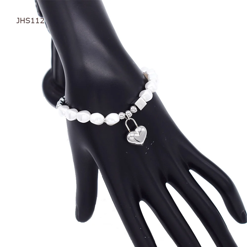 JHS112 Ladies Jewelry Set Miami Cuban Chain Bracelet Bracelet Pearl Heart Stainless Steel Bracelet Accessories
JHS112 Ladies Jewelry Set Miami Cuban Chain Bracelet Bracelet Pearl Heart Stainless Steel Bracelet Accessories