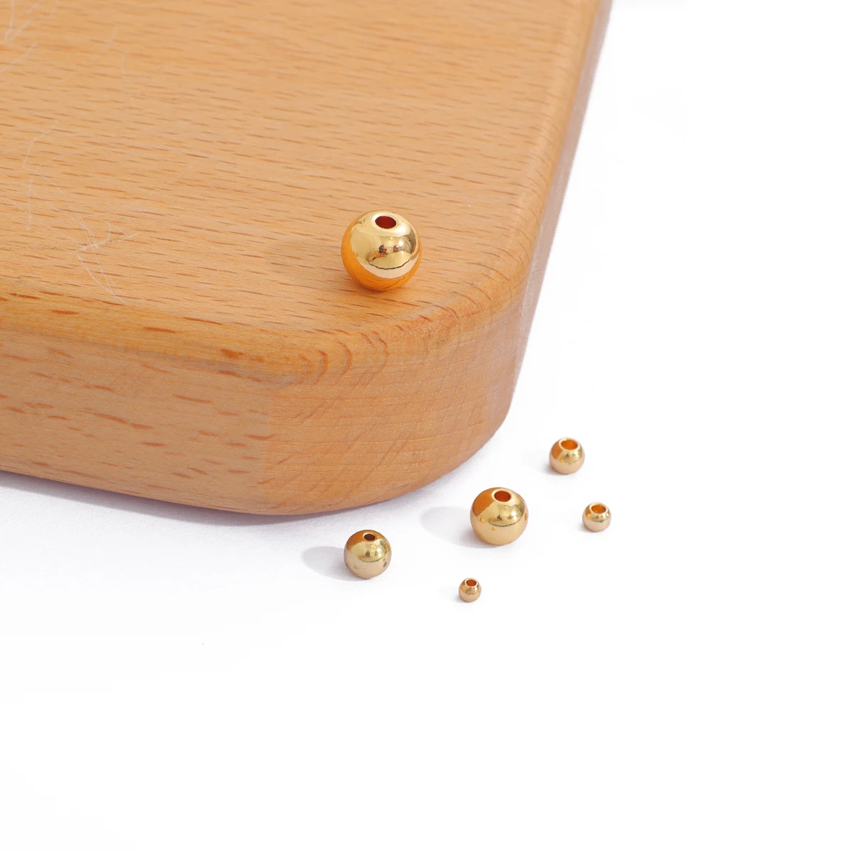 18K Gold 2.5-8mm 2-10Pcs Copper Round Ball Beads Spacer Beads Diy Jewelry Findings Accessories Wholesale
18K Gold 2.5-8mm 2-10Pcs Copper Round Ball Beads Spacer Beads Diy Jewelry Findings Accessories Wholesale