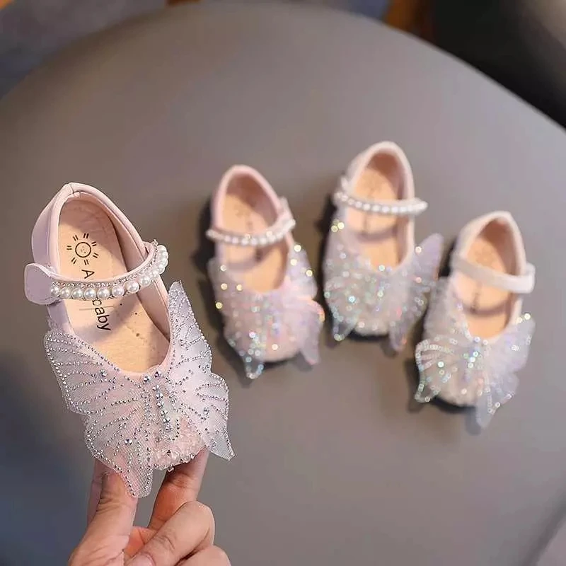 2020 Autumn Girls Bling Princess Shoes Butterfly Wing Single Shoes String Bead Dance Shoes For Child Anti-slip Flats, White,pink 
2020 Autumn Girls Bling Princess Shoes Butterfly Wing Single Shoes String Bead Dance Shoes For Child Anti-slip Flats, White,pink