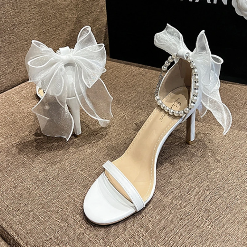 Wedding Shoes Zapatos Mujer Saltos Bow Lace up Strappy Ankle Pearl Strap White Wedding Heels for Bride
Wedding Shoes Zapatos Mujer Saltos Bow Lace up Strappy Ankle Pearl Strap White Wedding Heels for Bride
