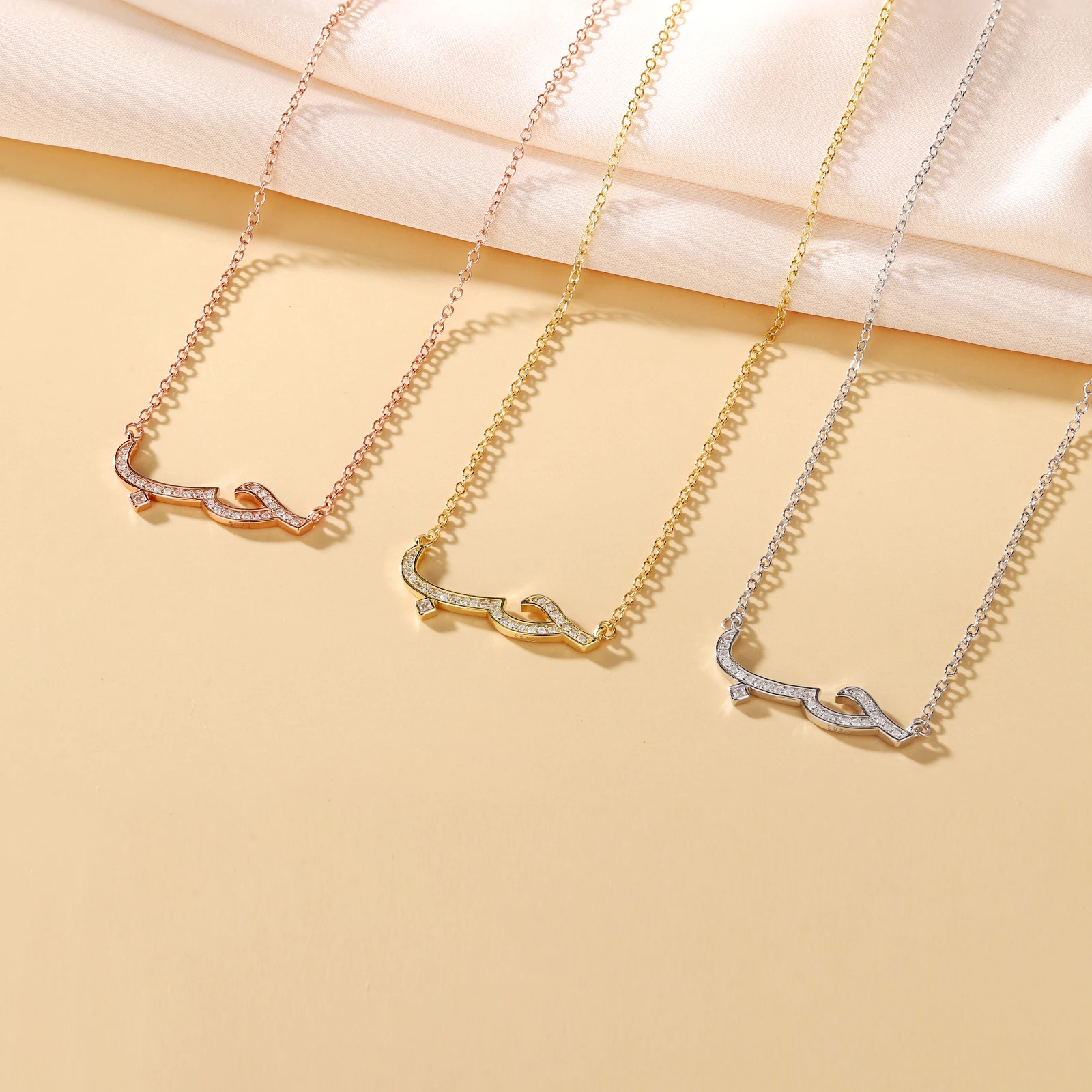 Slovehoony Kolye S925 Sterling Arabic Love Hub Necklace Customized Zirconia Gold Plated Couple Necklaces
Slovehoony Kolye S925 Sterling Arabic Love Hub Necklace Customized Zirconia Gold Plated Couple Necklaces