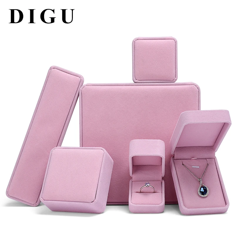 DIGU Pink jewellery storage packing box Popular luxury velvet jewelry box stock, Pink/grey/white
DIGU Pink jewellery storage packing box Popular luxury velvet jewelry box stock, Pink/grey/white