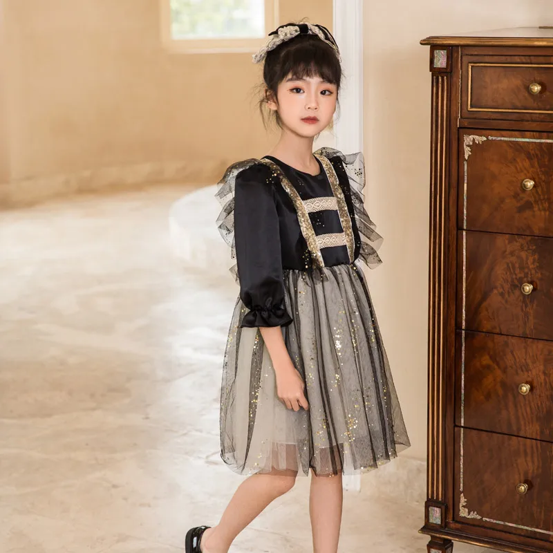 Small and medium-sized children's little flying sleeves striped princess dresses cotton lining girl's dress summer skirt
Small and medium-sized children's little flying sleeves striped princess dresses cotton lining girl's dress summer skirt
