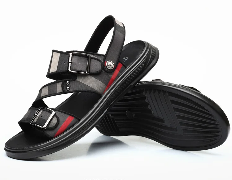 2020 new summer sandals men's trend Korean fashion personalized slippers soft soles leather sandals, Grey
2020 new summer sandals men's trend Korean fashion personalized slippers soft soles leather sandals, Grey