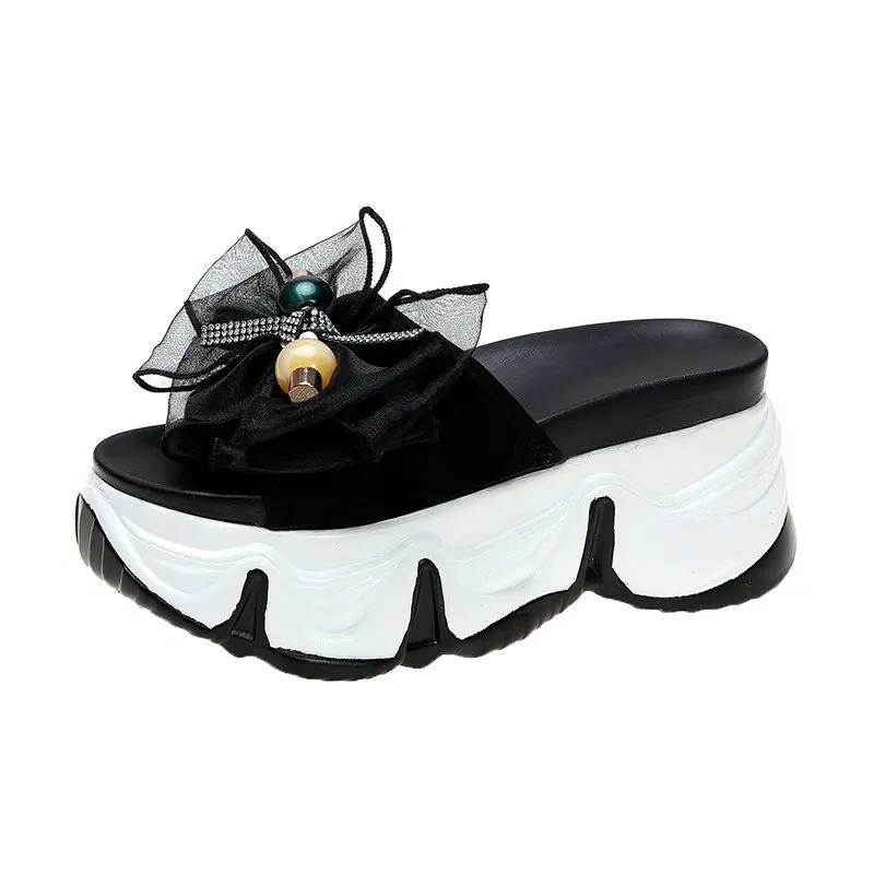 New arrival shiny women summer slippers Fashion Women's Bow Wedges Flip Flops Non-Slip Clip Toe Beach high quality Slippers
New arrival shiny women summer slippers Fashion Women's Bow Wedges Flip Flops Non-Slip Clip Toe Beach high quality Slippers