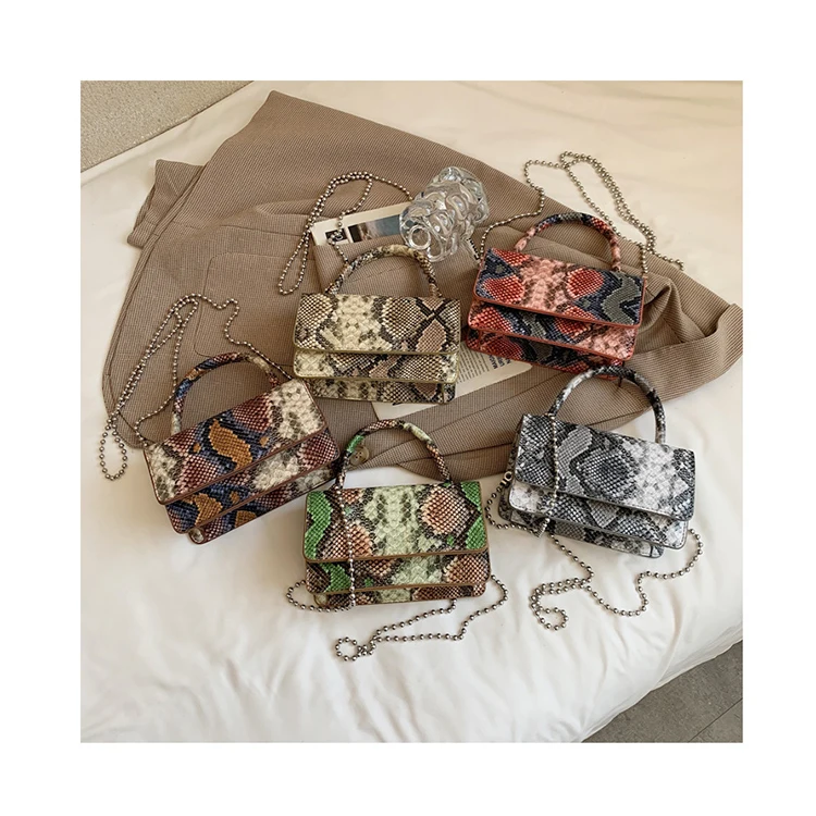 New Style Serpentine Messenger Bags For Women Luxury Brand Female Clutch Fashion Snake Pattern Handbags and Purses Travel Bags
New Style Serpentine Messenger Bags For Women Luxury Brand Female Clutch Fashion Snake Pattern Handbags and Purses Travel Bags