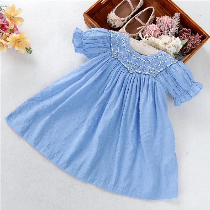 C1372 summer pink toddler baby girls' dresses bishop smocked outfit embroidery hand made cotton kids clothing children clothes
C1372 summer pink toddler baby girls' dresses bishop smocked outfit embroidery hand made cotton kids clothing children clothes
