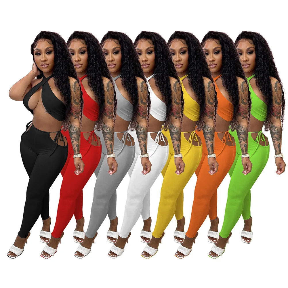 2021 New arrivals sexy halter skinny woman set crop top solid color summer outfits backless club women two piece sets
2021 New arrivals sexy halter skinny woman set crop top solid color summer outfits backless club women two piece sets