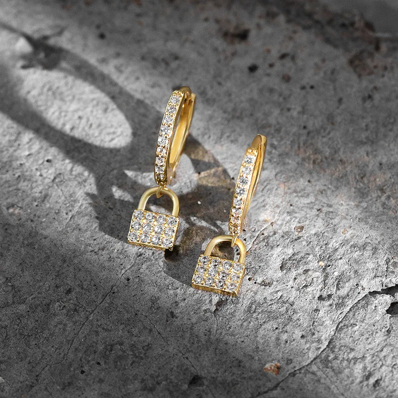 2021 New Fashion 925 Sterling Silver Diy Lock Shape With CZ Diamond Key Lock Charm Hoop Women Jewelry Earring
2021 New Fashion 925 Sterling Silver Diy Lock Shape With CZ Diamond Key Lock Charm Hoop Women Jewelry Earring