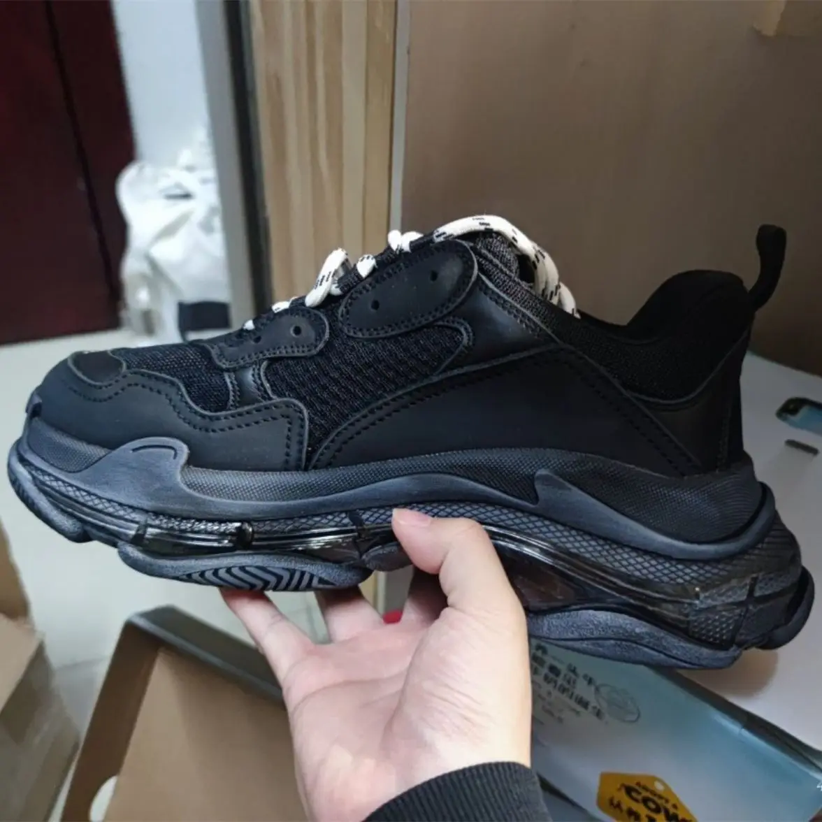 Original Logo Good Quality Balnciaga Man Fashion Shoes Height Increasing Luxury Women Casual Sneaker
Original Logo Good Quality Balnciaga Man Fashion Shoes Height Increasing Luxury Women Casual Sneaker