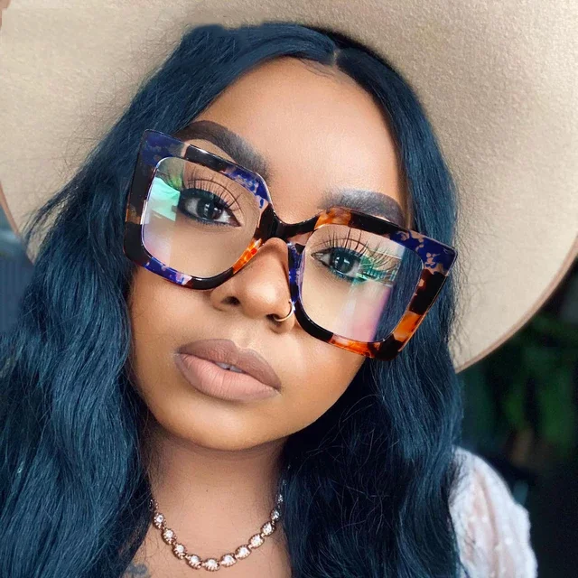 2021 autumn new style European and American trend big box fashion cross-border colorful glitter sunglasses retro sunglasses, Customized colors
2021 autumn new style European and American trend big box fashion cross-border colorful glitter sunglasses retro sunglasses, Customized colors