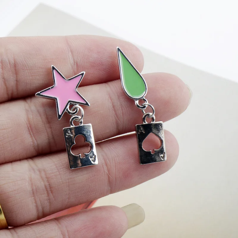 New Arrival Hot Style Creative Fashion Accessories Teardrop Pentastar Stud Playing Cards Personality Funny Design Earrings
New Arrival Hot Style Creative Fashion Accessories Teardrop Pentastar Stud Playing Cards Personality Funny Design Earrings