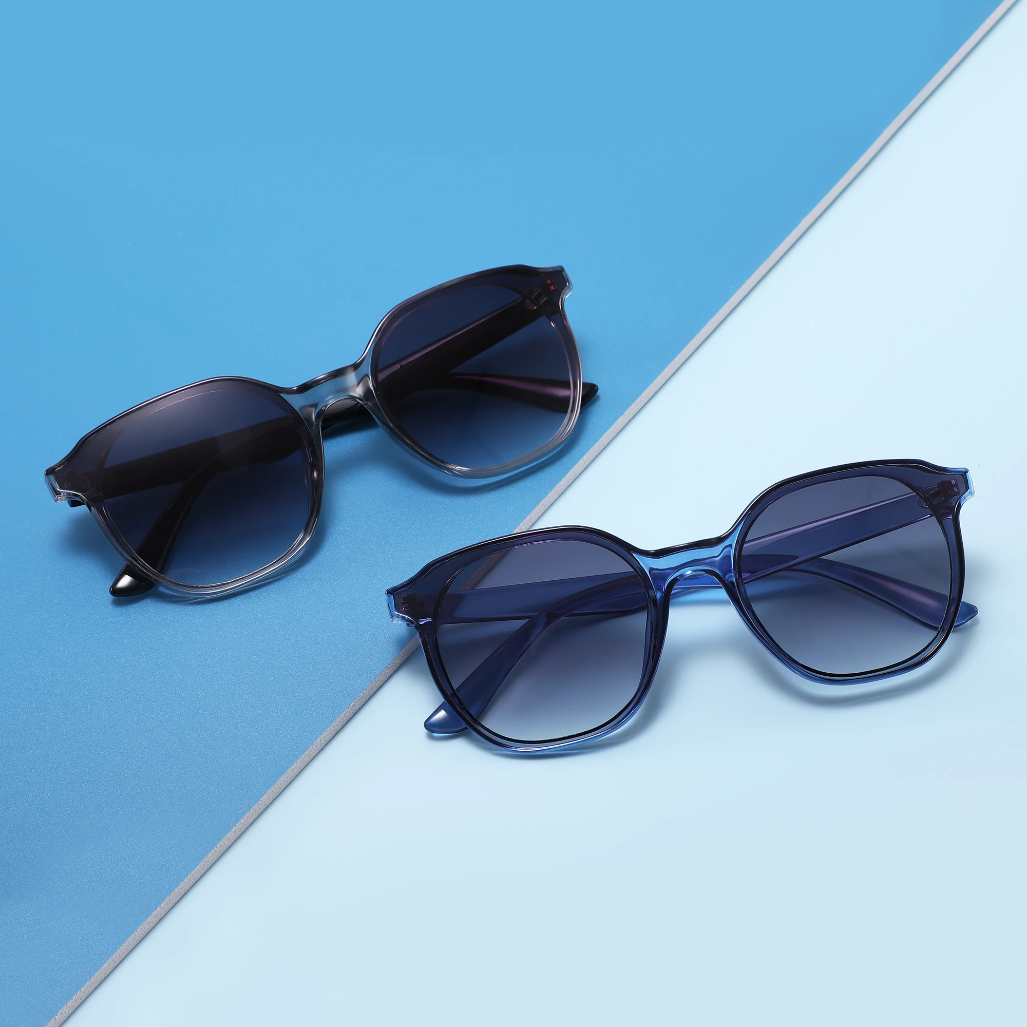2023 New Fashion Round frame Retro PC UV400 lens glasses personality vintage women men shade sunglasses
2023 New Fashion Round frame Retro PC UV400 lens glasses personality vintage women men shade sunglasses