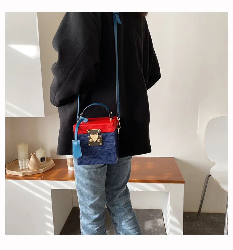 Z108014 New l bag for women 2021 autumn and winter new fashion mini handbag tide Korean version of a single shoulder women bag
Z108014 New l bag for women 2021 autumn and winter new fashion mini handbag tide Korean version of a single shoulder women bag