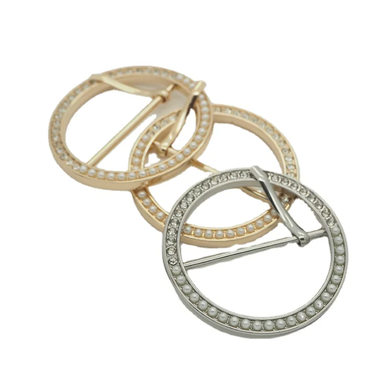 New High Quality Metal Buckle accessories pearl crystal rhinestone buckle Round Buckle For Garment Coat jeans
New High Quality Metal Buckle accessories pearl crystal rhinestone buckle Round Buckle For Garment Coat jeans