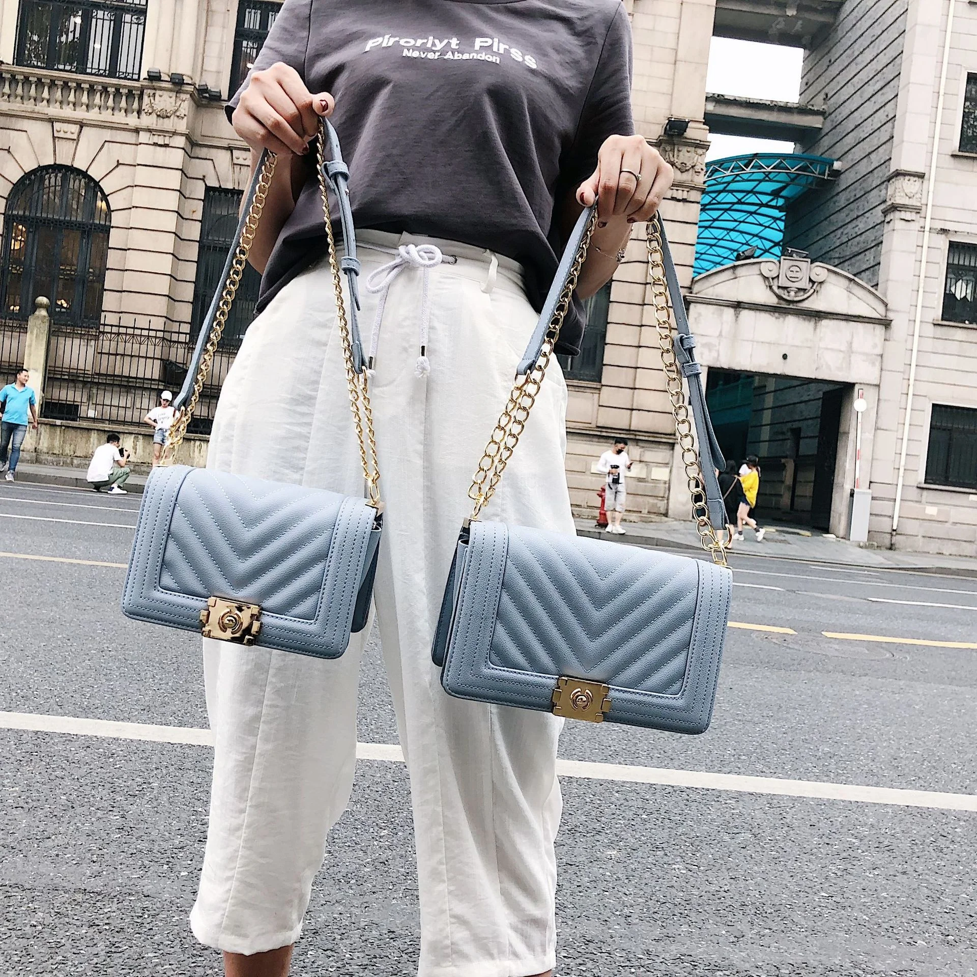 2021 New Arrival Fashion Rhombic Chain Small Square Bag Solid Color Crossbody Shoulder Bag For Ladies, 8 colors
2021 New Arrival Fashion Rhombic Chain Small Square Bag Solid Color Crossbody Shoulder Bag For Ladies, 8 colors
