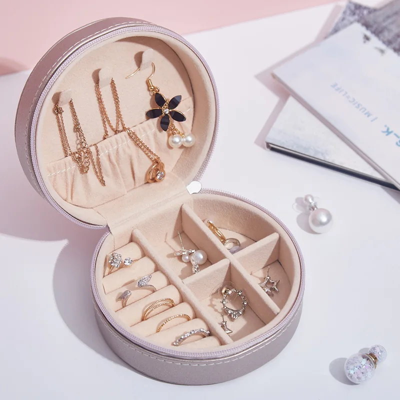 Fashion Pu jewelry Box Round Jewelry Box Portable Travel Jewelry Box, White,pink,gold
Fashion Pu jewelry Box Round Jewelry Box Portable Travel Jewelry Box, White,pink,gold