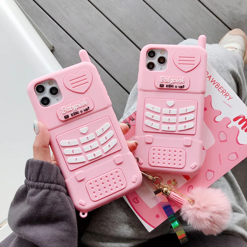 Hot Sale 3D Cartoon Old Mobile Phone Design Pink Phone Case for 12 Girl Barbie Cute Cover for 11/6/7/8/XS/X/XR/MAX
Hot Sale 3D Cartoon Old Mobile Phone Design Pink Phone Case for 12 Girl Barbie Cute Cover for 11/6/7/8/XS/X/XR/MAX