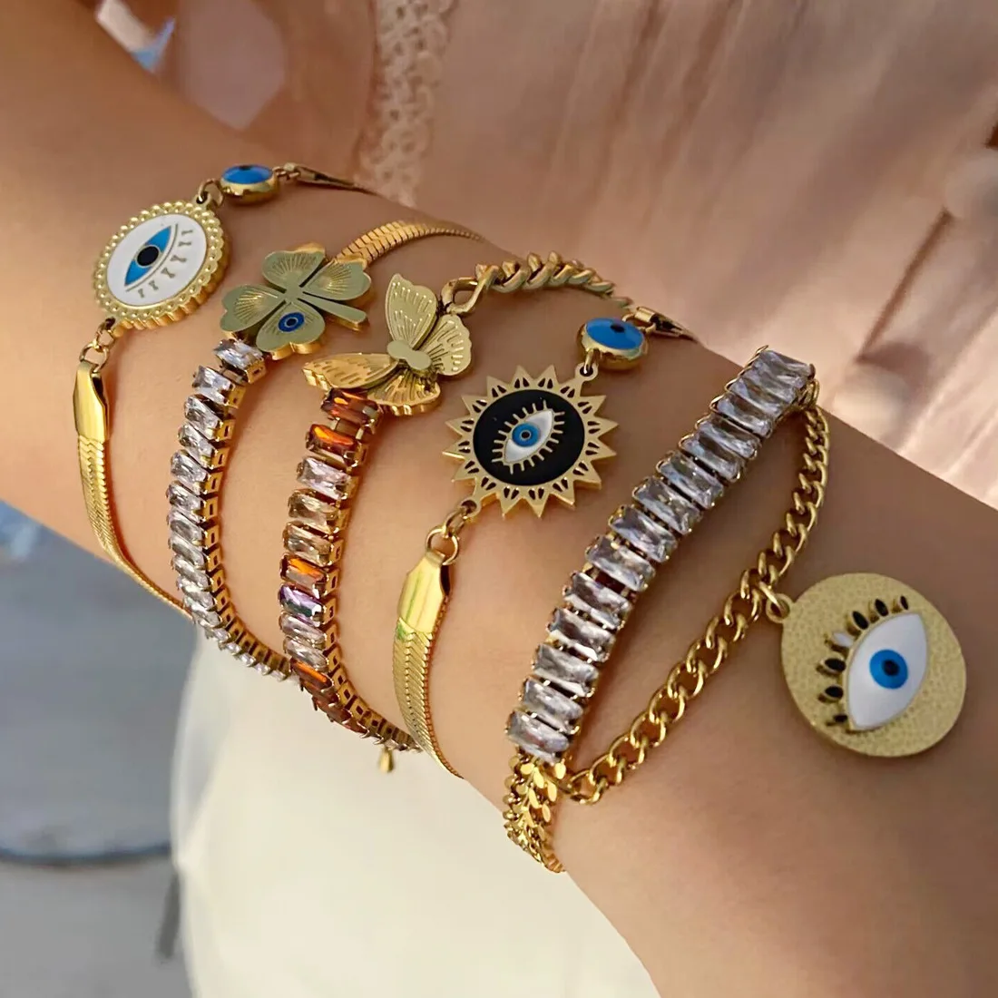 DAIHE Hip Hop Cuban Chain Bracelets Women Steel Tennis Bracelet Butterfly Waterproof Stainless Steel Jewelry Bracelet
DAIHE Hip Hop Cuban Chain Bracelets Women Steel Tennis Bracelet Butterfly Waterproof Stainless Steel Jewelry Bracelet