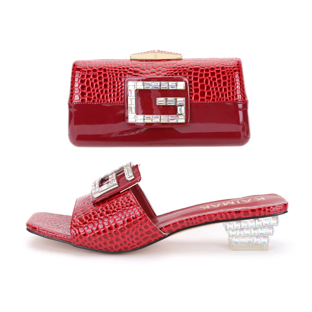 luxury matching shoe and bag set for Nigerian women fashion heeled sandals and bag big size serpentine women's sets, Red, black, silver, gold
luxury matching shoe and bag set for Nigerian women fashion heeled sandals and bag big size serpentine women's sets, Red, black, silver, gold