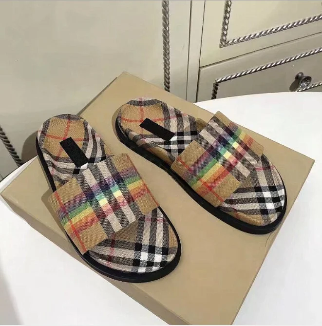 2021 Summer New Arrival Retro Style Round-toe Flat Bottom Slip-on Rainbow Plaid Couple Slippers Sandals Shoes for Women and Men, Colorful
2021 Summer New Arrival Retro Style Round-toe Flat Bottom Slip-on Rainbow Plaid Couple Slippers Sandals Shoes for Women and Men, Colorful
