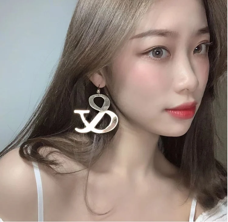 New gold metal sequin earrings female Korean & earrings jewelry and sign earrings, Picture
New gold metal sequin earrings female Korean & earrings jewelry and sign earrings, Picture