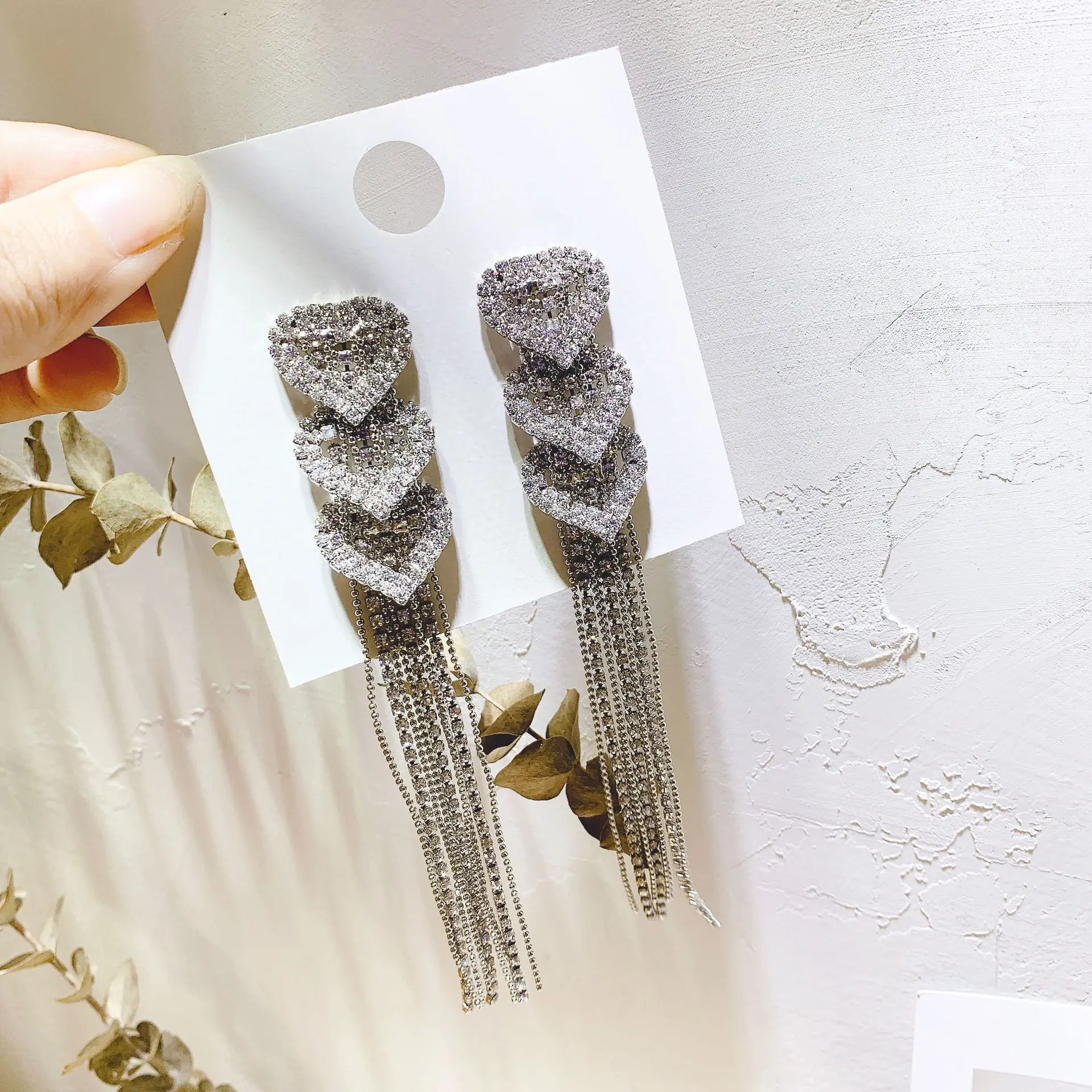 women flash super long luxury flash crystal rhinestone heart dangle statement earrings wedding bridal gift, Picture
women flash super long luxury flash crystal rhinestone heart dangle statement earrings wedding bridal gift, Picture