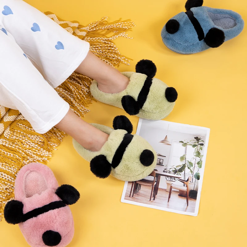 Winter Cotton Slippers Boys and Girls Cartoon Dog Non-slip Outdoor Thick Sole Warm Men and Women Home Wool Shoes, 1pairs
Winter Cotton Slippers Boys and Girls Cartoon Dog Non-slip Outdoor Thick Sole Warm Men and Women Home Wool Shoes, 1pairs