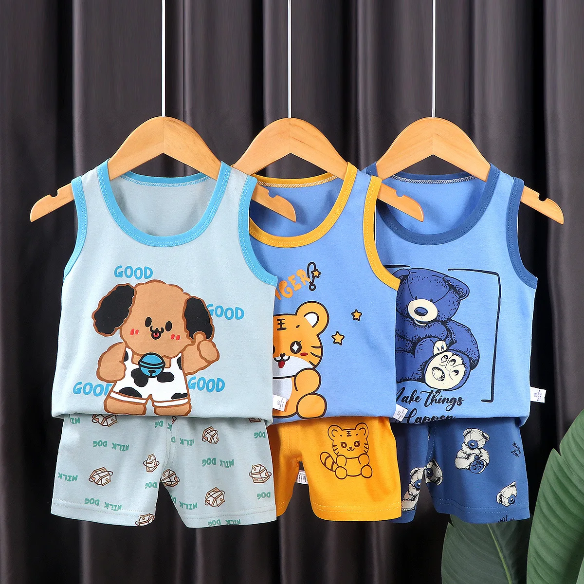 Wholesale Children's Vest Suit New Colors Vest+shorts 2pcs Baby Clothes Cotton Summer sleeveless set
Wholesale Children's Vest Suit New Colors Vest+shorts 2pcs Baby Clothes Cotton Summer sleeveless set