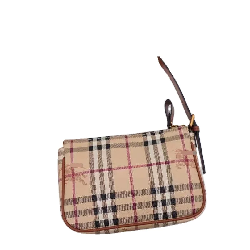BB new handbag temperament versatile simple luxury classic high-end leisure Women's bag atmosphere lightweight shoulder bag
BB new handbag temperament versatile simple luxury classic high-end leisure Women's bag atmosphere lightweight shoulder bag