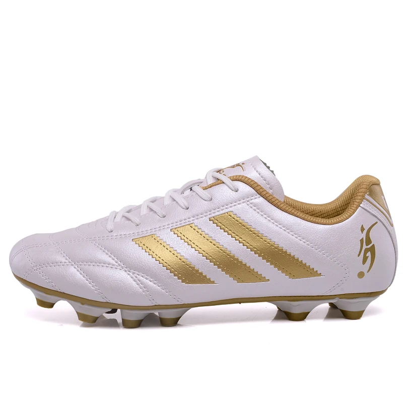 Factory manufactures custom designed lightweight men Football shoes, White, green, blue, black
Factory manufactures custom designed lightweight men Football shoes, White, green, blue, black