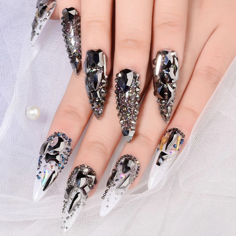 1 Box Black Colorful Mix Sized Decoration Rhinestones Crystal Bling 3D Nail Art Decorations DIY Accessories Design On Nails
1 Box Black Colorful Mix Sized Decoration Rhinestones Crystal Bling 3D Nail Art Decorations DIY Accessories Design On Nails