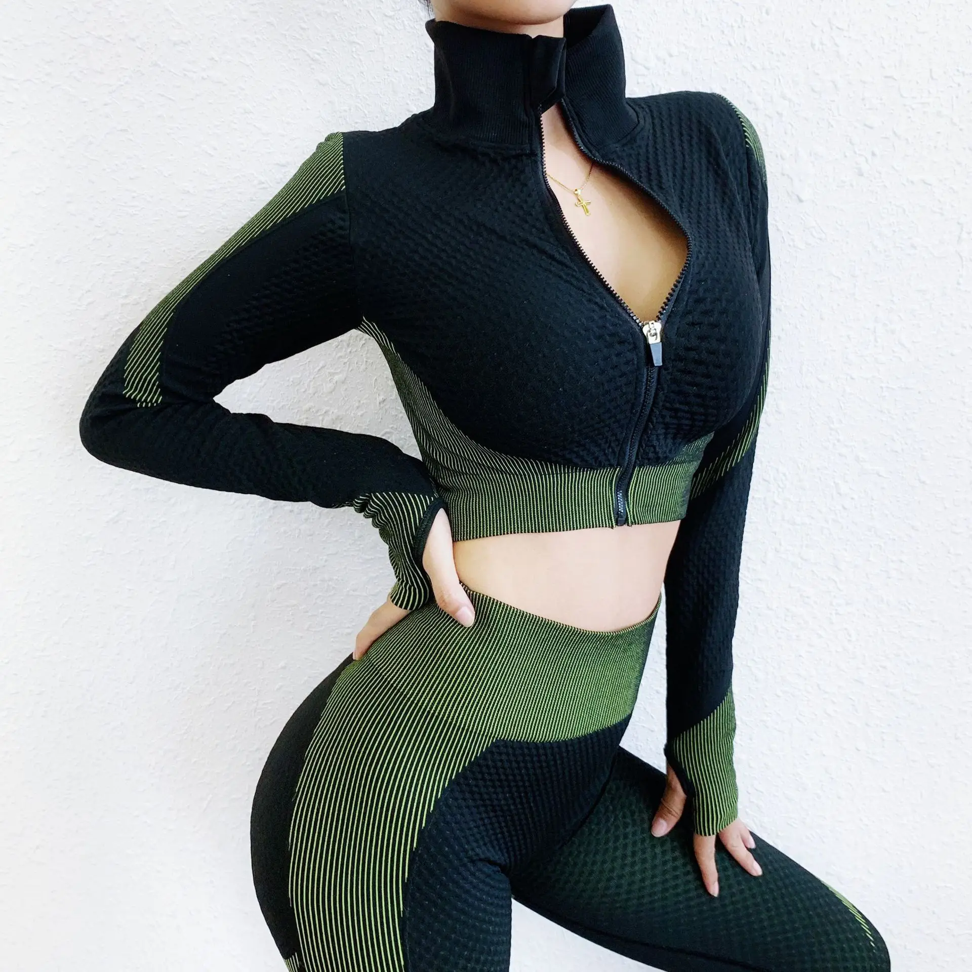 Hot seller plus size gym outfit 2 piece workout set leggins croptops push up fitness outfits, Pink,green
Hot seller plus size gym outfit 2 piece workout set leggins croptops push up fitness outfits, Pink,green