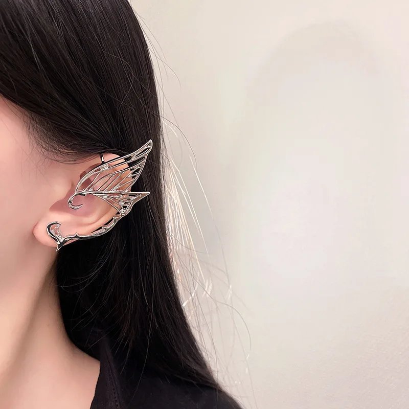 New Trendy Design Butterfly Wing Ear Clip Temperament Pendant Earrings Jewelry For Women
New Trendy Design Butterfly Wing Ear Clip Temperament Pendant Earrings Jewelry For Women