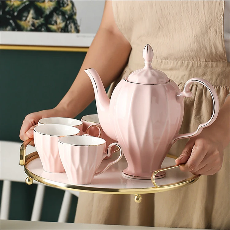 Elegant afternoon tea gold rim pink glaze porcelain coffee and tea set with serving tray, Customized color
Elegant afternoon tea gold rim pink glaze porcelain coffee and tea set with serving tray, Customized color