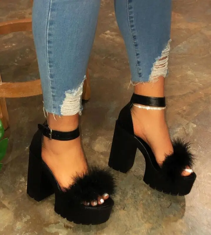 Women's platform sandals summer new style fashion open toe buckle strap thick high square heel women's shoes
Women's platform sandals summer new style fashion open toe buckle strap thick high square heel women's shoes
