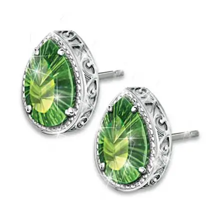 Ladies Fashion Couple Gift Drop Shaped Pendant Green Crystal Stud Earrings 
Ladies Fashion Couple Gift Drop Shaped Pendant Green Crystal Stud Earrings