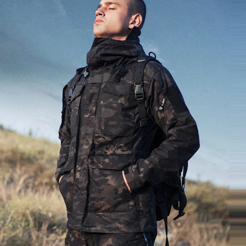 2021 new autumn outdoor tactical windbreaker waterproof and breathable multifunctional soft shell jacket for men
2021 new autumn outdoor tactical windbreaker waterproof and breathable multifunctional soft shell jacket for men