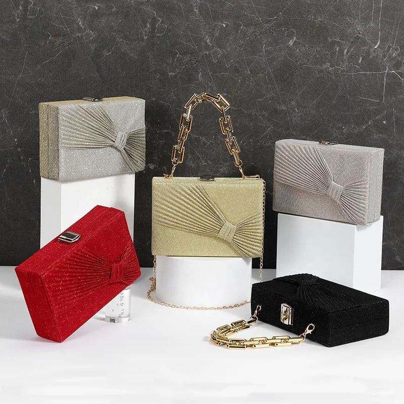 Hot Fashion Large Capacity Metal Chain Ladies Shiny Bling Hand Bags Evening Clutch Bag
Hot Fashion Large Capacity Metal Chain Ladies Shiny Bling Hand Bags Evening Clutch Bag