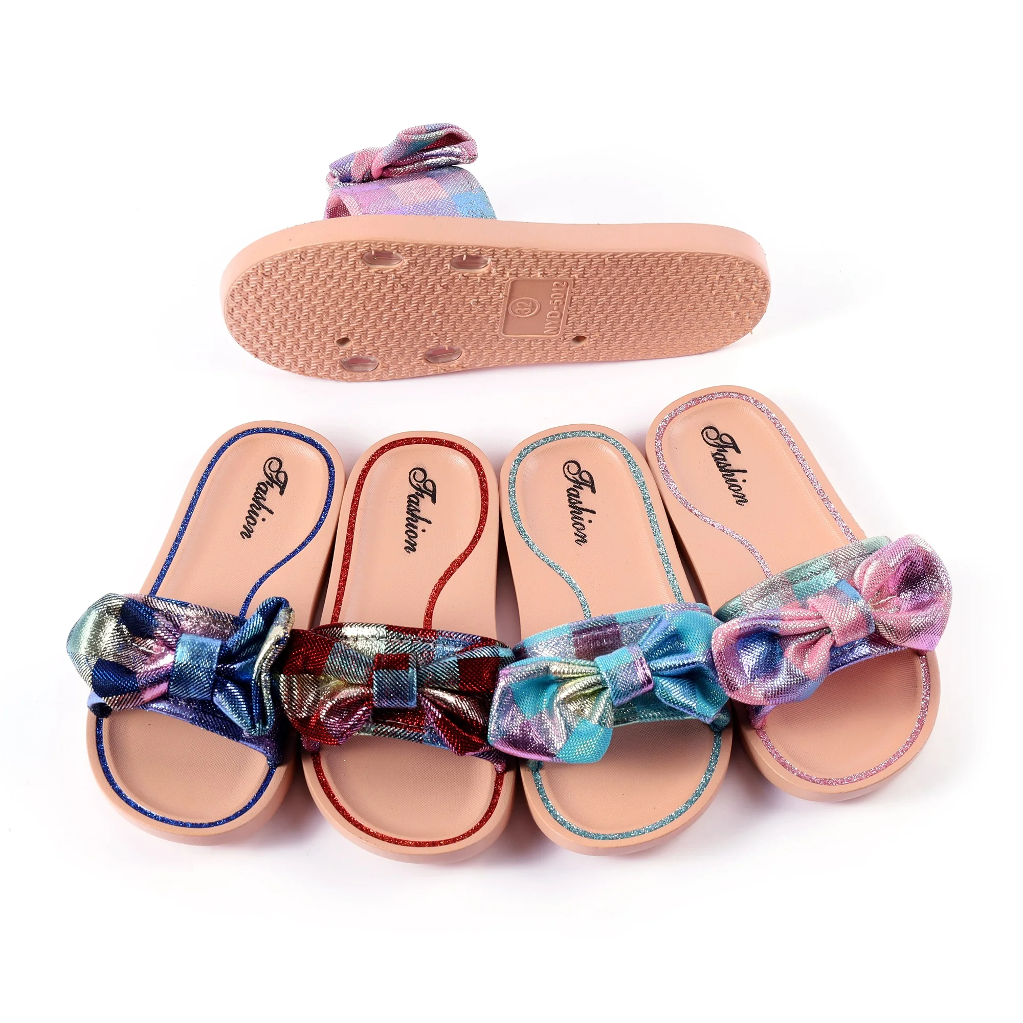 Factory wholesale high quality glittery lattice bowknot kids children's slippers
Factory wholesale high quality glittery lattice bowknot kids children's slippers