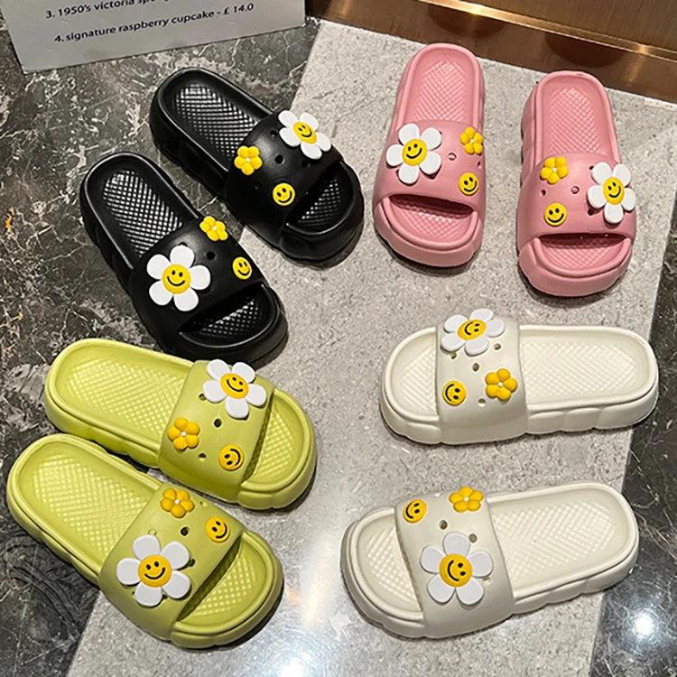 2023 New Arrival Fashion Indoor Outdoor House Slides Thick Sole One Strap Flower Slippers for Women
2023 New Arrival Fashion Indoor Outdoor House Slides Thick Sole One Strap Flower Slippers for Women
