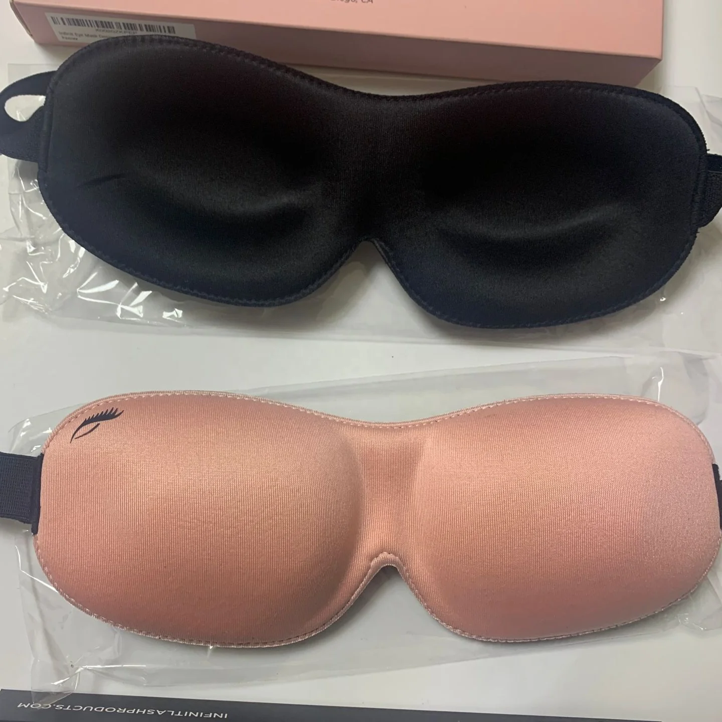J020 stock model pink 3d eye mask/ Adjustable Strap, No Pressure Eye Mask with paper box package, Black,red,pink and pantone color
J020 stock model pink 3d eye mask/ Adjustable Strap, No Pressure Eye Mask with paper box package, Black,red,pink and pantone color
